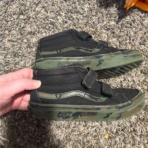 Kids Black and Green Camouflage vans
